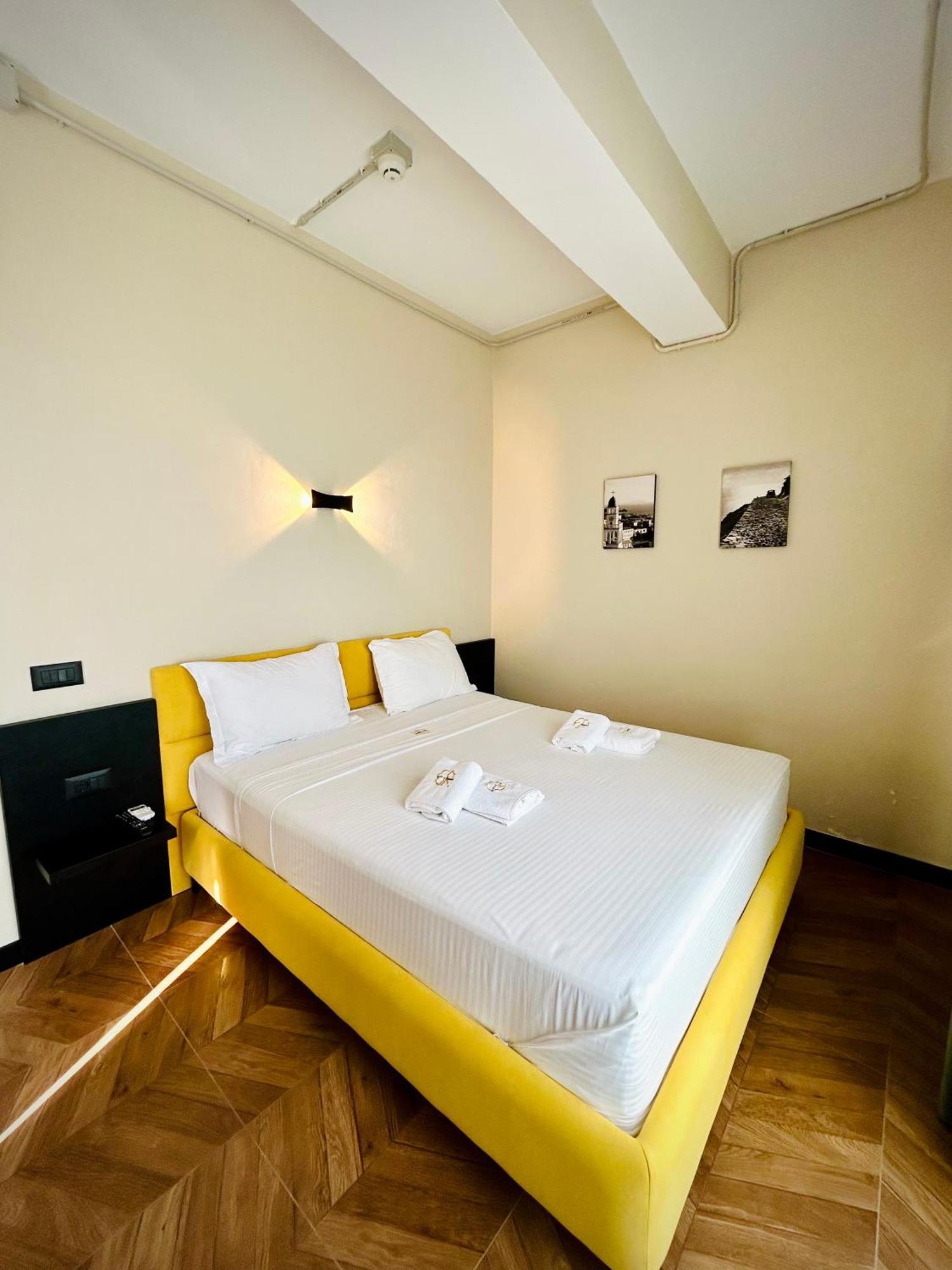 Gogo'S Boutique Hotel Dhërmi Екстериор снимка